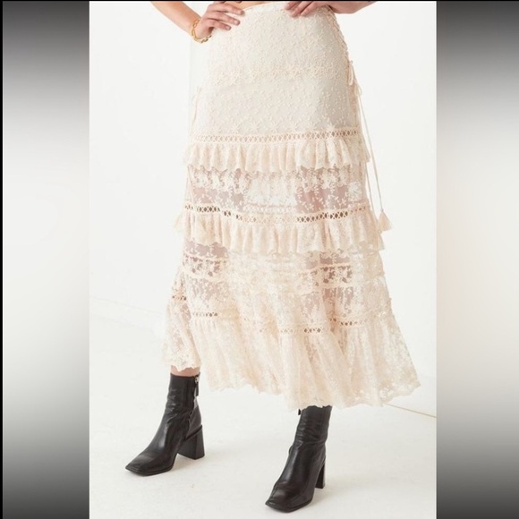 Spell and the Gypsy Collective Le Gauze Tiered Lace Maxi Skirt - Picture 10 of 12